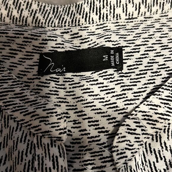 Noir Long Sleeve Blouse. Medium. - Picture 5 of 6